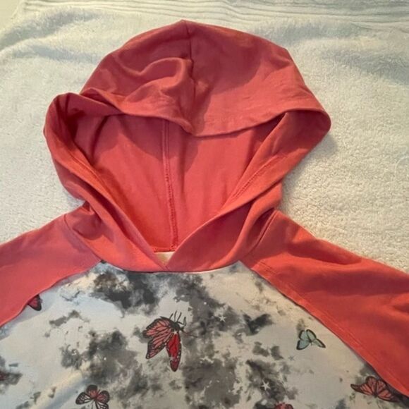 Medium Belle du Jour lightweight sleeveless hoodie w/‘Monarch butterflies - Picture 2 of 10